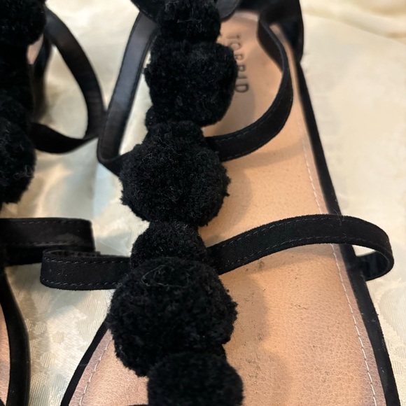 NWT Torrid Black Gladiator Sandals w/Pom Poms, Size 8.5 Wide - Picture 7 of 12